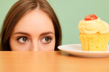 Warum wachen Sie mit Heißhunger auf Süßes auf?